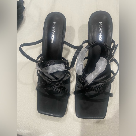 GRACIE HEELED SANDAL - Picture 5 of 8